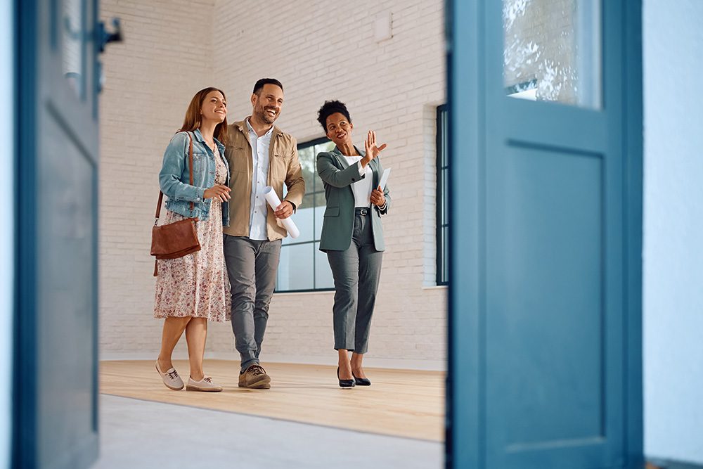 shutterstock_2512454297 (1) (1) Marketing and Leasing Your Omaha Rental to Well-Qualified Tenants